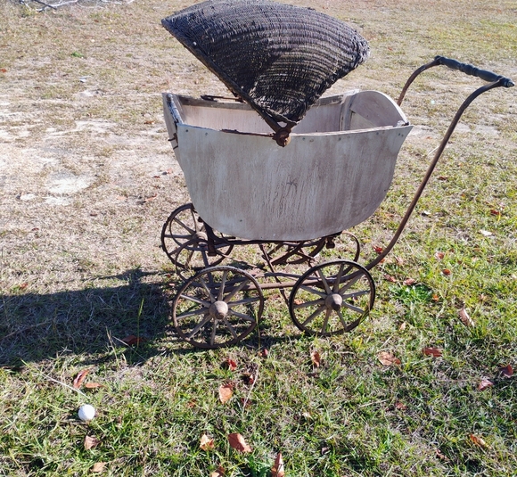 Antique Victorian Baby Carriage